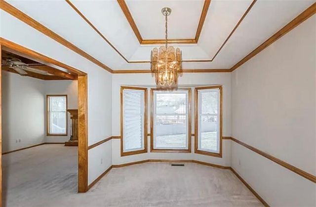 6215 NW 65th Street, Kansas City, MO 64151