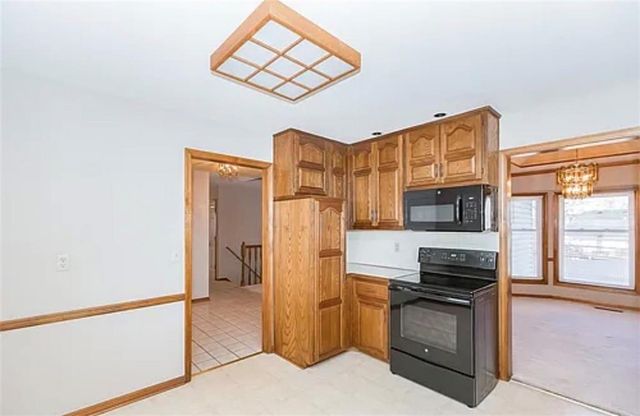 6215 NW 65th Street, Kansas City, MO 64151