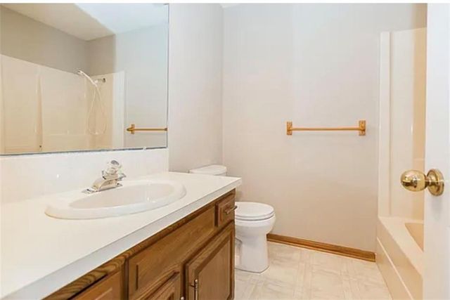 6215 NW 65th Street, Kansas City, MO 64151