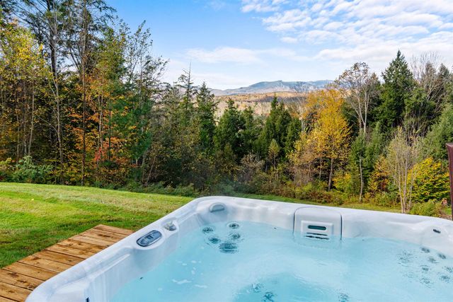 260 Mansfield View Road, Stowe, VT 05672