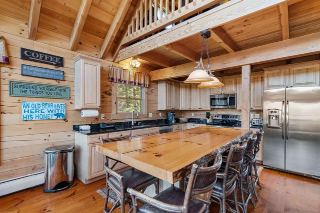 260 Mansfield View Road, Stowe, VT 05672