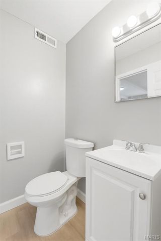 4815 Orange Blossom Lane, Hazelwood, MO 63042