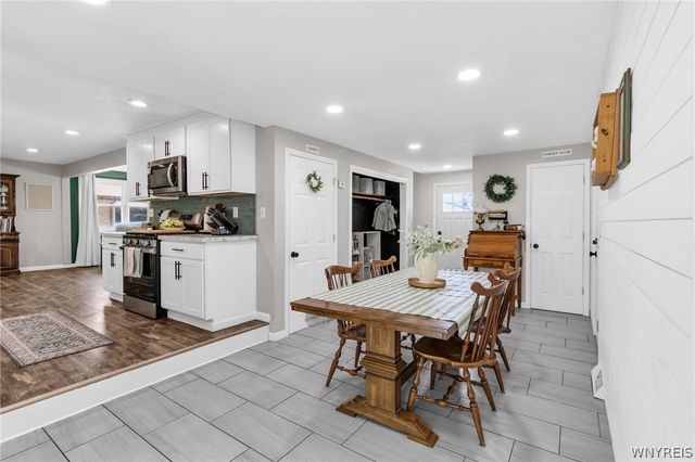 10 Laurelton Drive, West Seneca, NY 14224