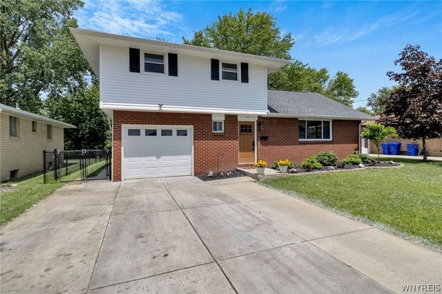 10 Laurelton Drive, West Seneca, NY 14224