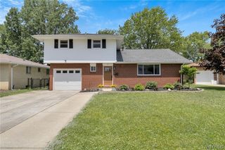 10 Laurelton Drive, West Seneca, NY 14224