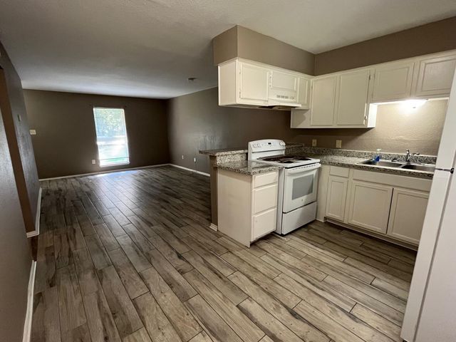 1842 Thompson Street, La Marque, TX 77568