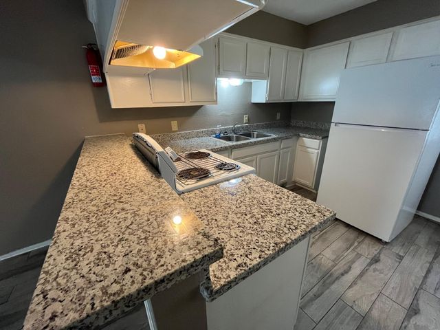 1842 Thompson Street, La Marque, TX 77568