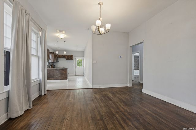 830 E Erie Ave, San Antonio, TX 78212