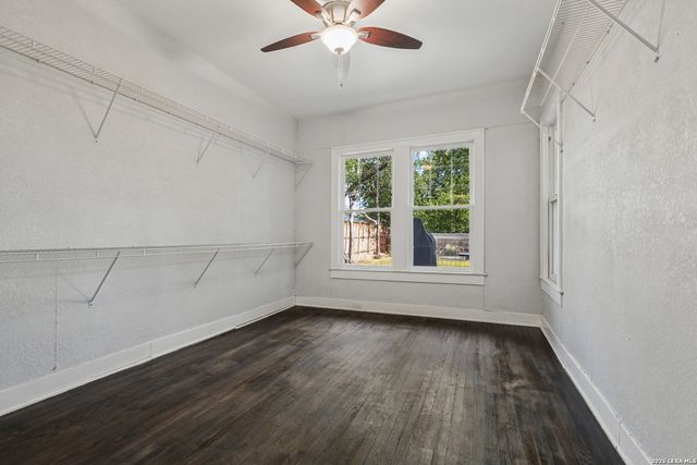 830 E Erie Ave, San Antonio, TX 78212