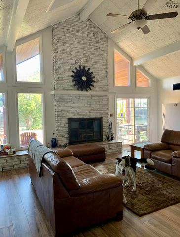 600 MERCER, Quanah, TX 79252