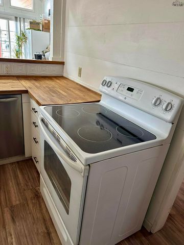 600 MERCER, Quanah, TX 79252