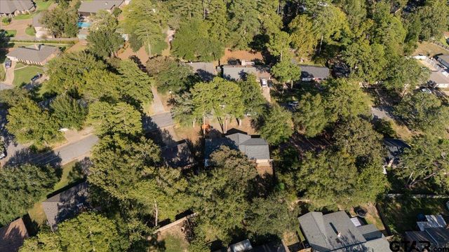 8209 Clemson Dr., Tyler, TX 75703