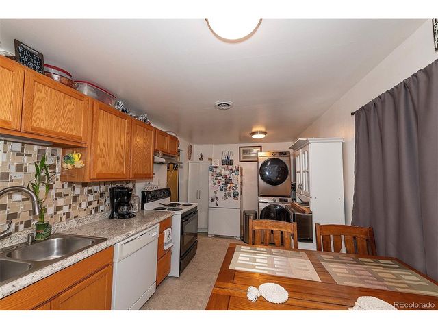 6571 Porter Way, Commerce City, CO 80022