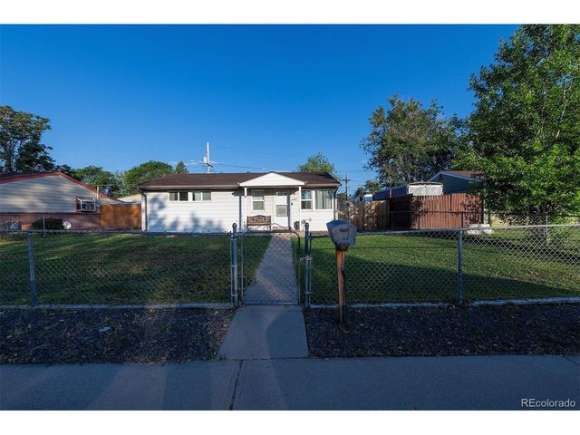 6571 Porter Way, Commerce City, CO 80022