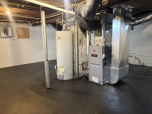 2933 Baker Street, Muskegon Heights, MI 49444