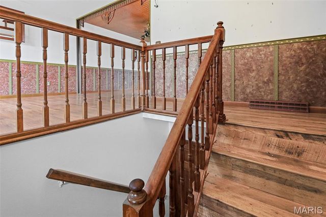 4915 Hill Drive, Godfrey, IL 62035
