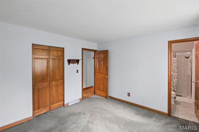 4915 Hill Drive, Godfrey, IL 62035