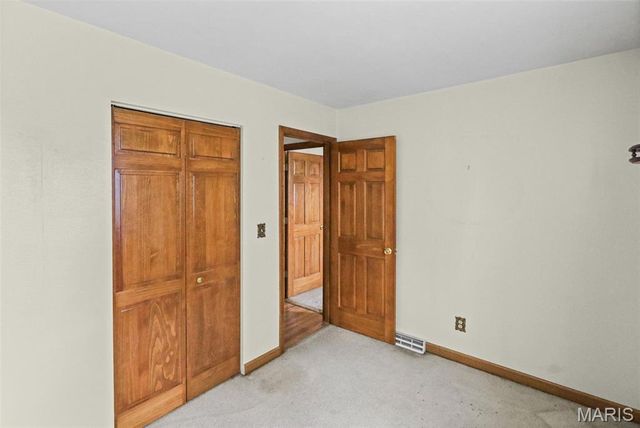 4915 Hill Drive, Godfrey, IL 62035