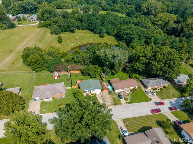 4915 Hill Drive, Godfrey, IL 62035