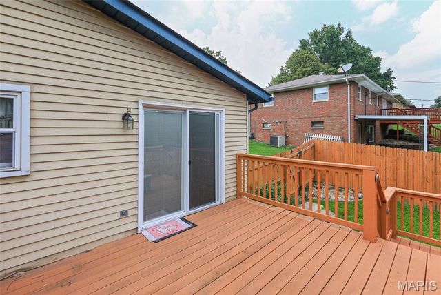 4915 Hill Drive, Godfrey, IL 62035