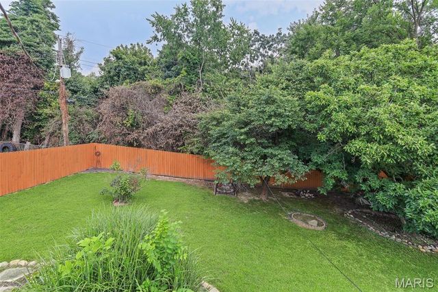 4915 Hill Drive, Godfrey, IL 62035