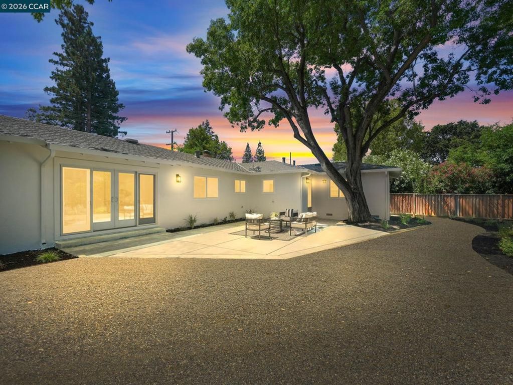 Image 40 of property listing at 136 Arbolado Dr, Walnut Creek, CA 94598
