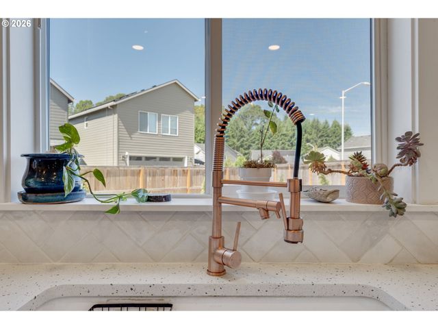 2945 S JASPER Dr, Cornelius, OR 97113
