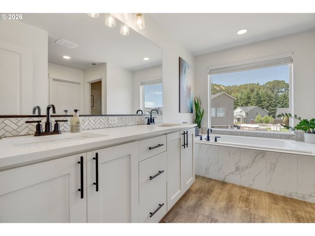 2945 S JASPER Dr, Cornelius, OR 97113