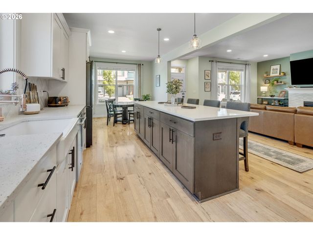 2945 S JASPER Dr, Cornelius, OR 97113
