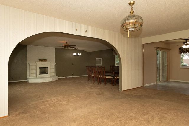 3345 Oakwood Place, Redding, CA 96001