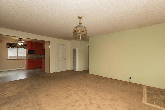 3345 Oakwood Place, Redding, CA 96001