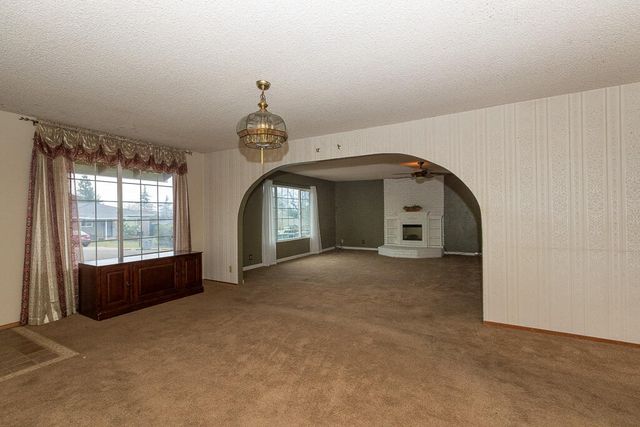 3345 Oakwood Place, Redding, CA 96001