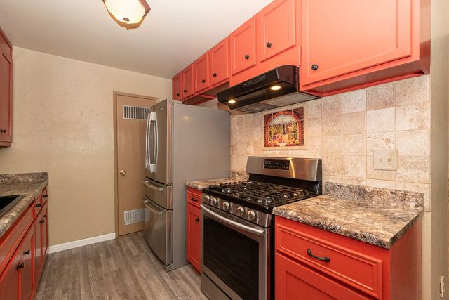 3345 Oakwood Place, Redding, CA 96001