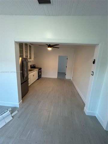 1154 NW 34th Avenue 1, Miami, FL 33125