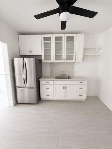 1154 NW 34th Avenue 1, Miami, FL 33125