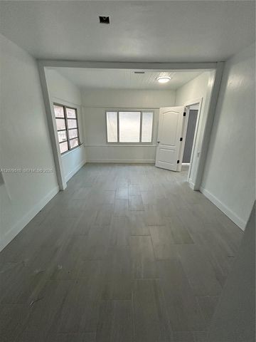 1154 NW 34th Avenue 1, Miami, FL 33125
