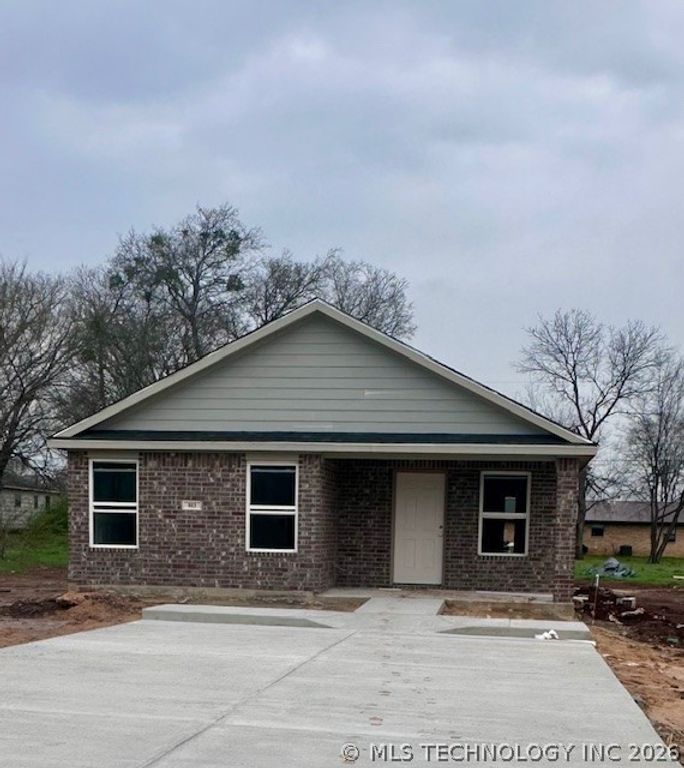 603 E Wolf Street, Madill, OK 73446