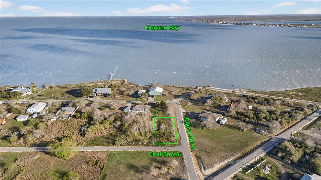 302 First St, Bayside, TX 78340 — photo 4