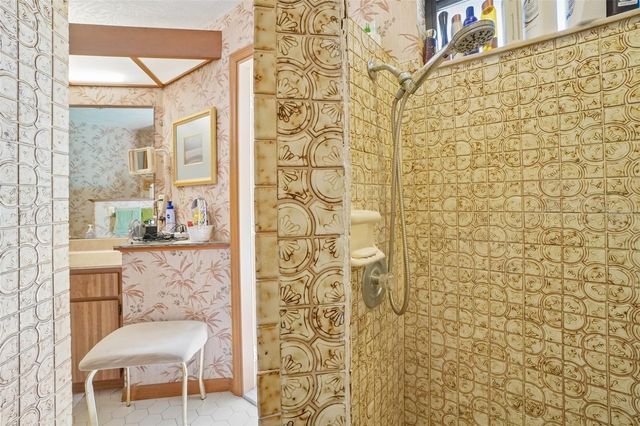 1168 ENISWOOD PARKWAY, Palm Harbor, FL 34683