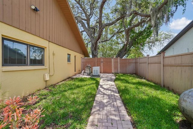 1168 ENISWOOD PARKWAY, Palm Harbor, FL 34683