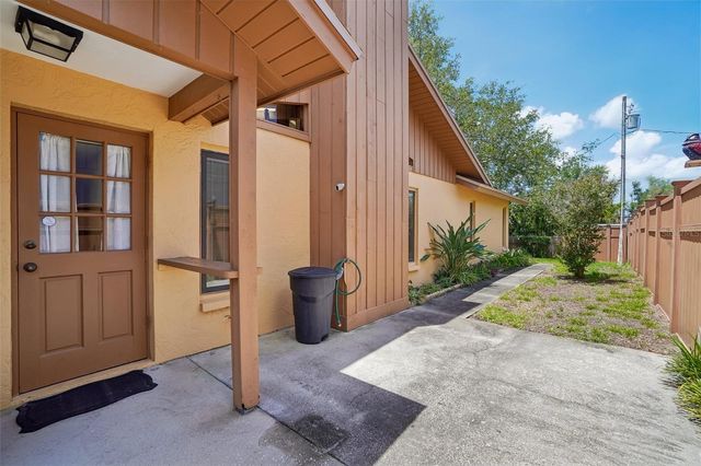 1168 ENISWOOD PARKWAY, Palm Harbor, FL 34683