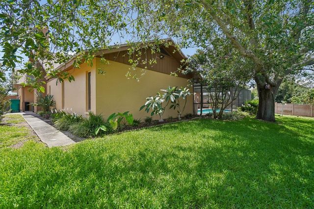 1168 ENISWOOD PARKWAY, Palm Harbor, FL 34683
