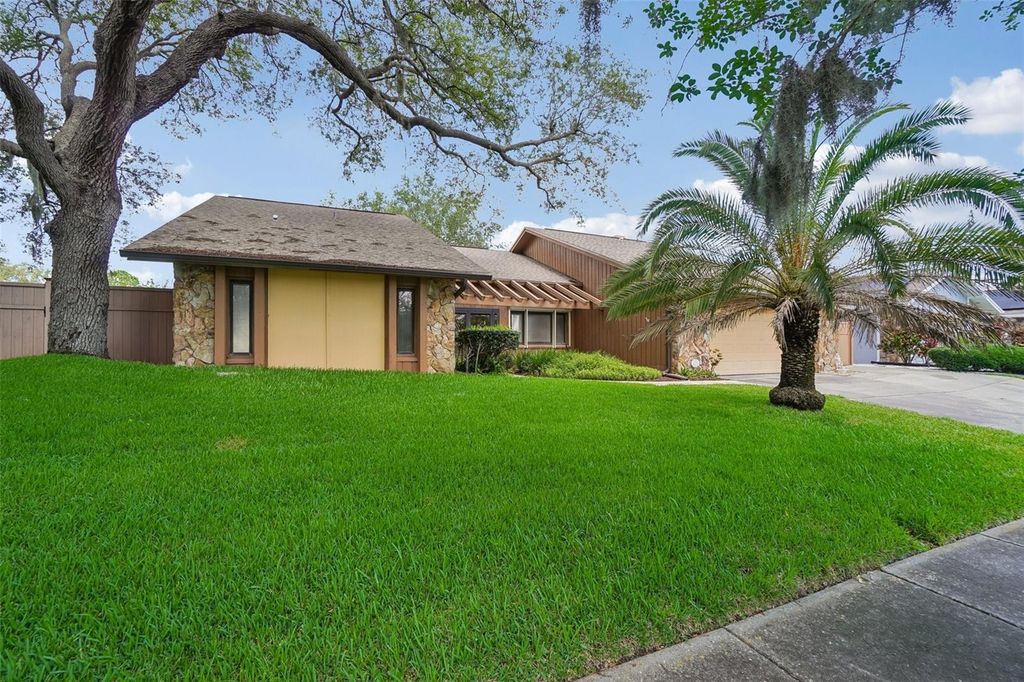 1168 ENISWOOD PARKWAY, Palm Harbor, FL 34683