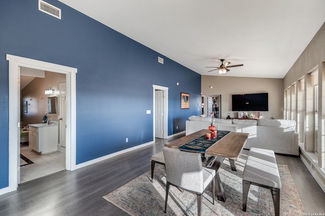 1725 Fm 2504, Poteet, TX 78065