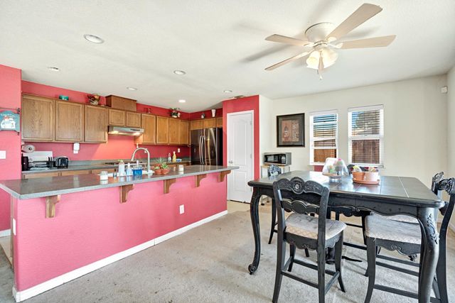 2364 S Rachel Avenue, Fresno, CA 93725