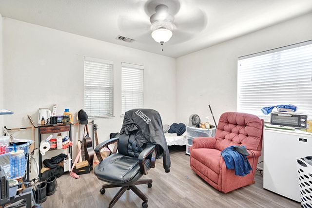 2364 S Rachel Avenue, Fresno, CA 93725