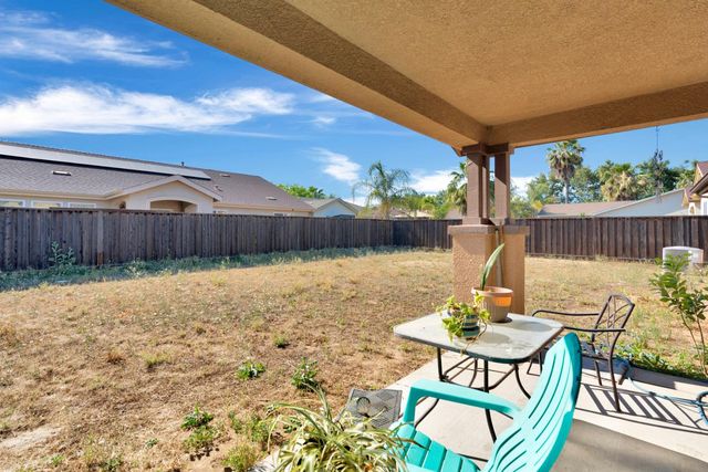 2364 S Rachel Avenue, Fresno, CA 93725