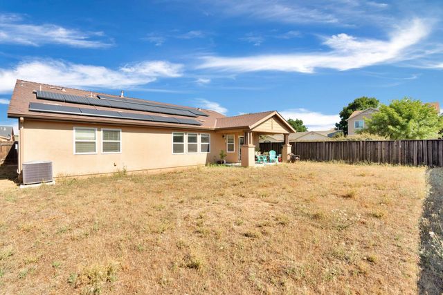 2364 S Rachel Avenue, Fresno, CA 93725