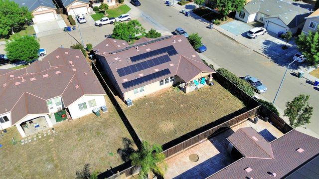 2364 S Rachel Avenue, Fresno, CA 93725