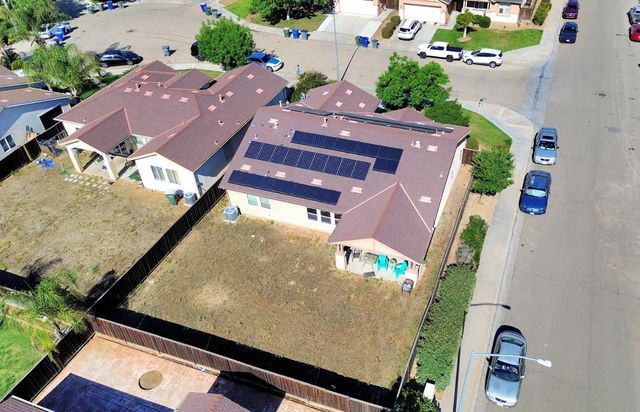 2364 S Rachel Avenue, Fresno, CA 93725